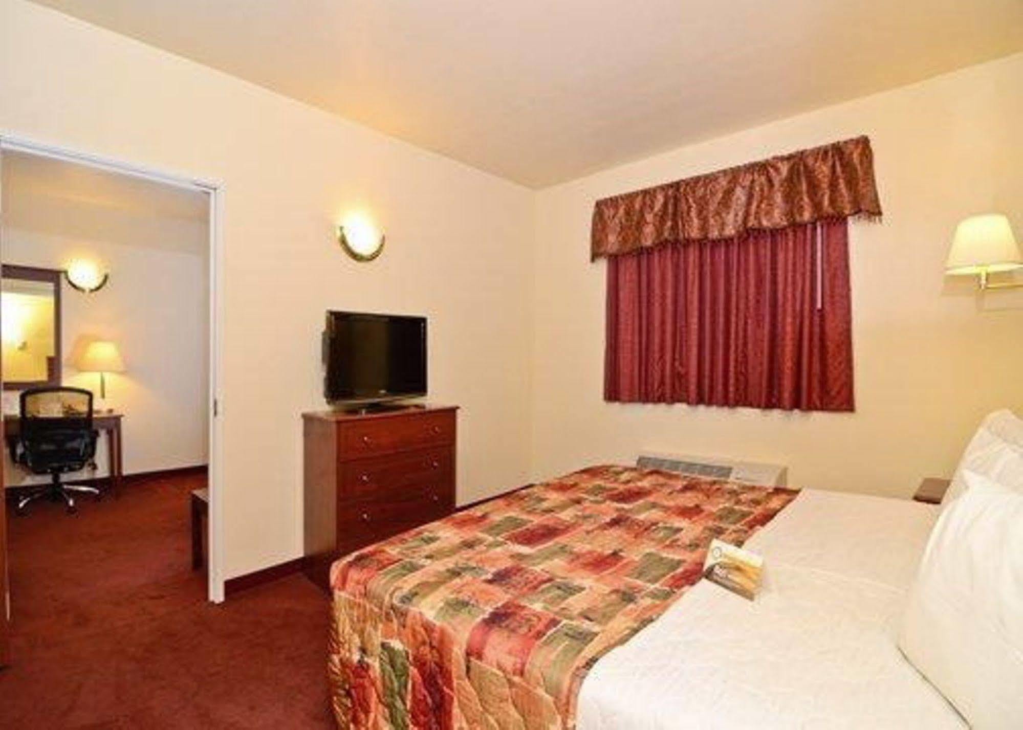 Quality Inn & Suites Park City Ngoại thất bức ảnh